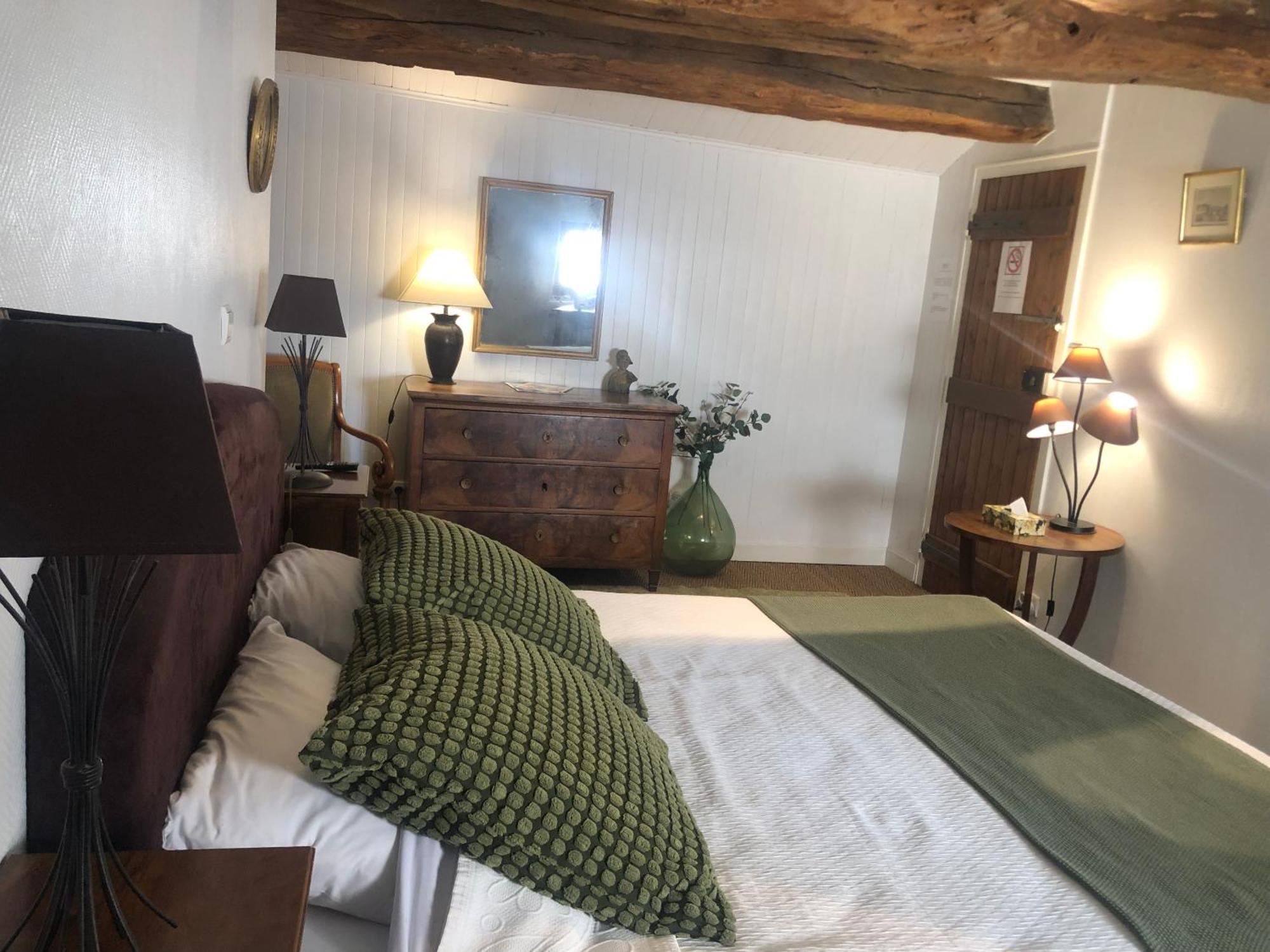 La Maison Des Gardes - Chambres D'Hotes Cluny Ngoại thất bức ảnh