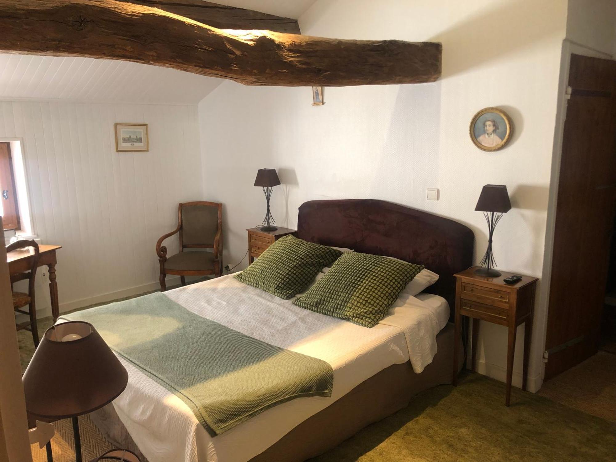 La Maison Des Gardes - Chambres D'Hotes Cluny Ngoại thất bức ảnh