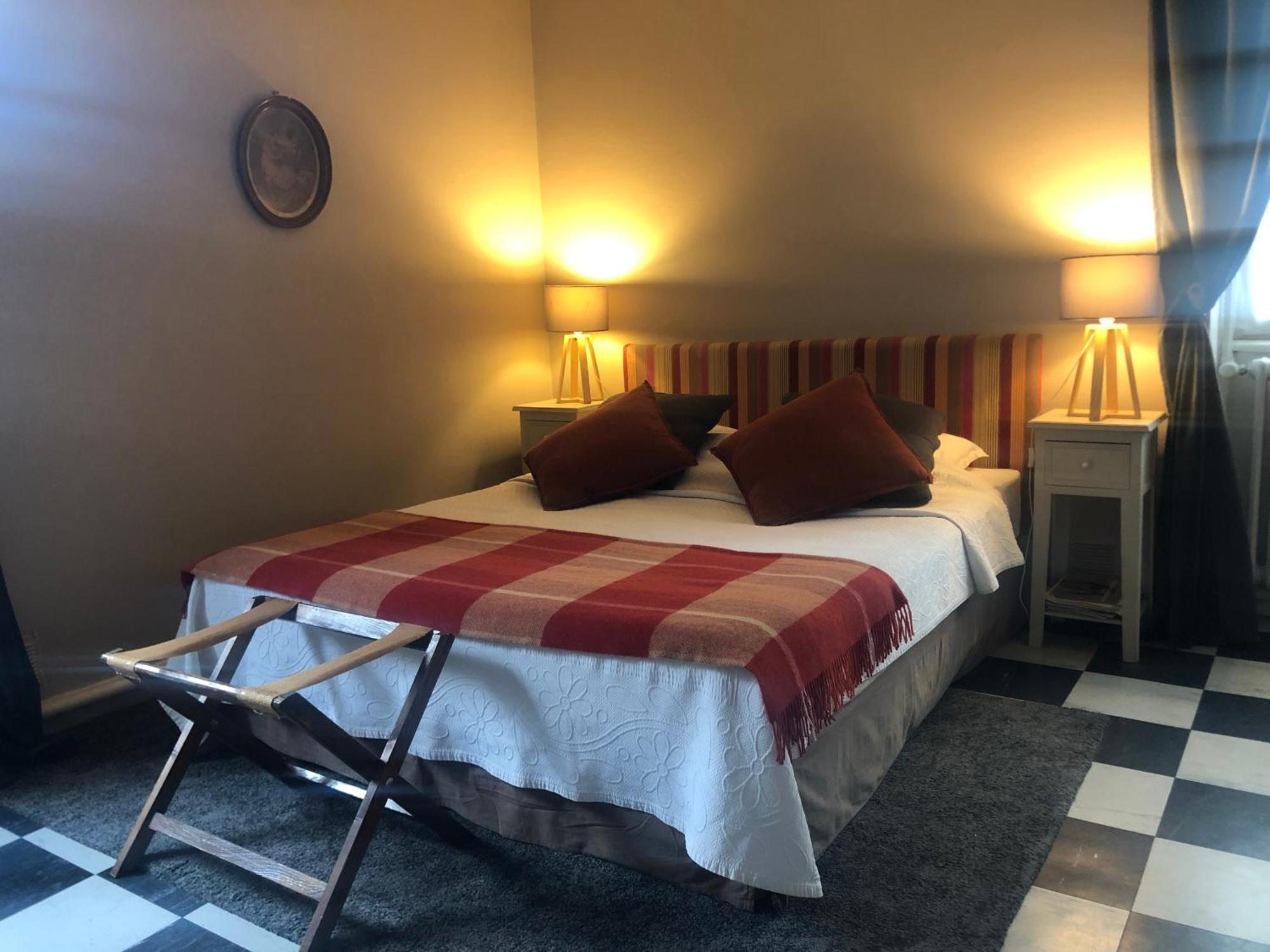 La Maison Des Gardes - Chambres D'Hotes Cluny Ngoại thất bức ảnh