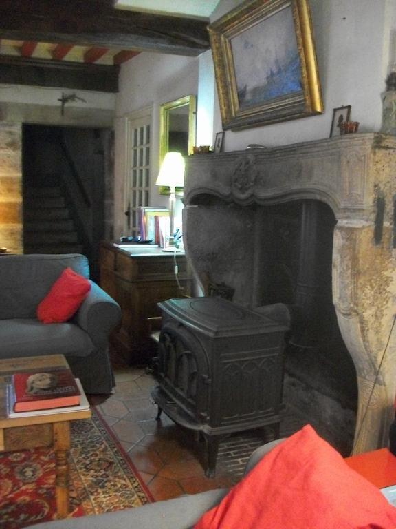 La Maison Des Gardes - Chambres D'Hotes Cluny Ngoại thất bức ảnh