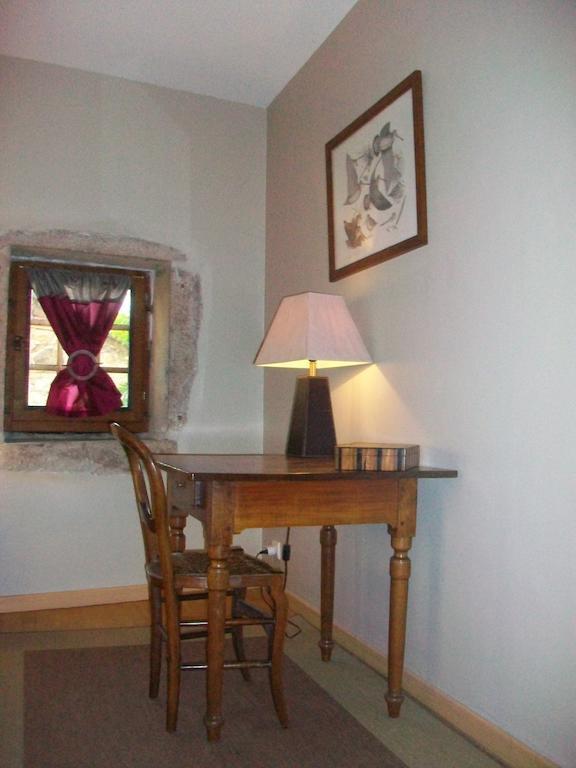 La Maison Des Gardes - Chambres D'Hotes Cluny Phòng bức ảnh