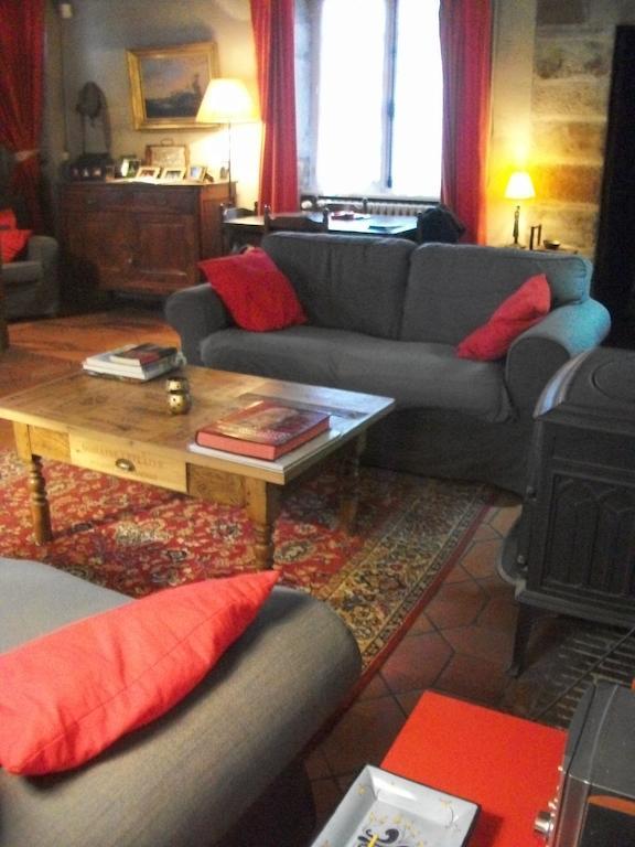 La Maison Des Gardes - Chambres D'Hotes Cluny Ngoại thất bức ảnh