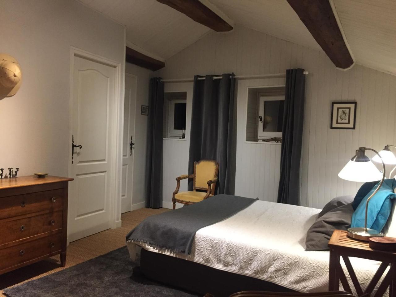 La Maison Des Gardes - Chambres D'Hotes Cluny Ngoại thất bức ảnh