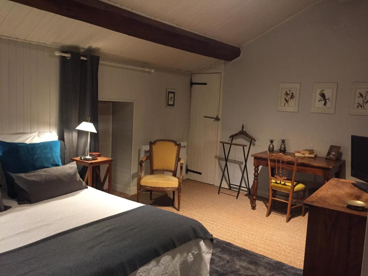 La Maison Des Gardes - Chambres D'Hotes Cluny Ngoại thất bức ảnh