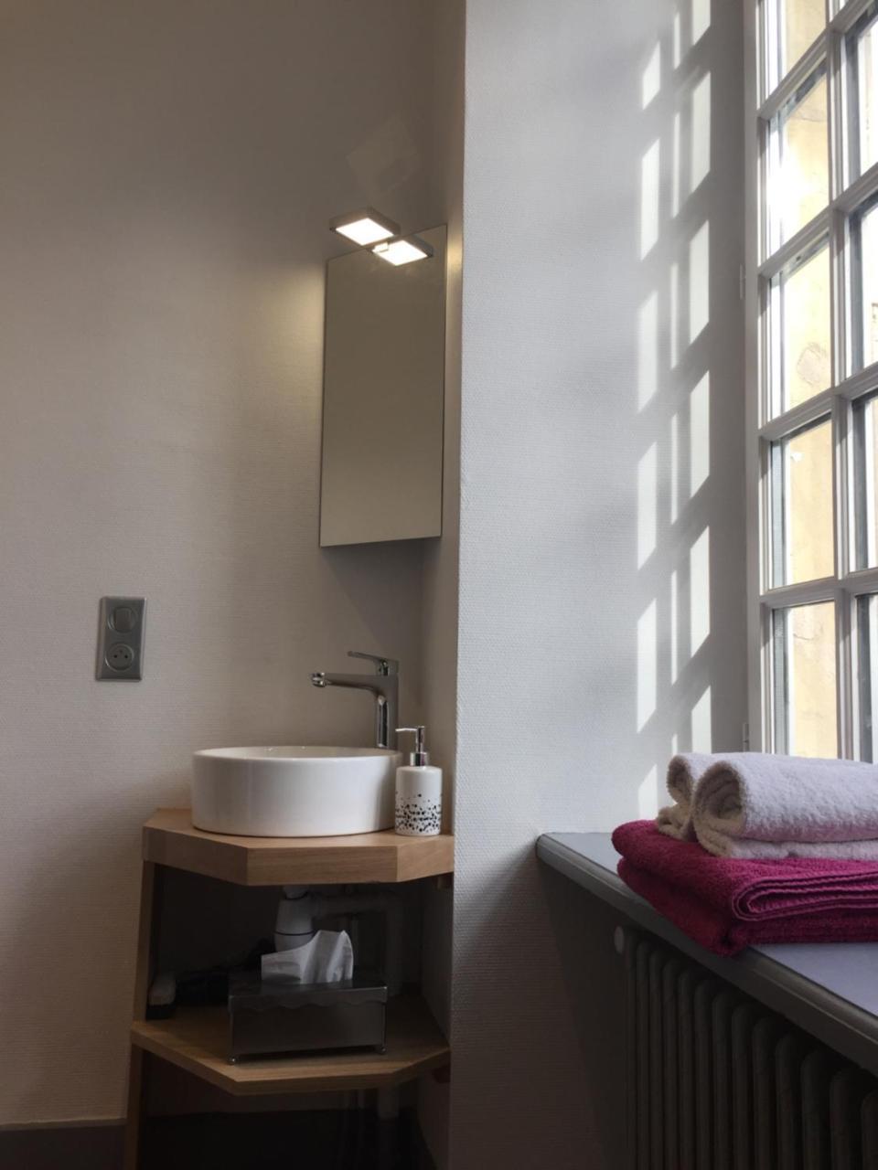 La Maison Des Gardes - Chambres D'Hotes Cluny Ngoại thất bức ảnh