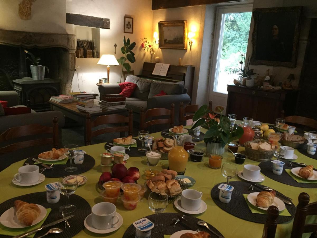 La Maison Des Gardes - Chambres D'Hotes Cluny Ngoại thất bức ảnh